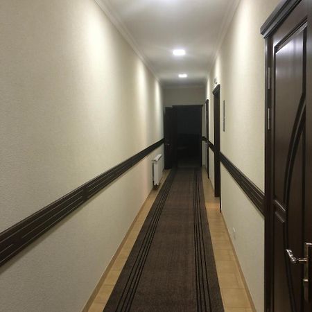 Motel Sarny  エクステリア 写真
