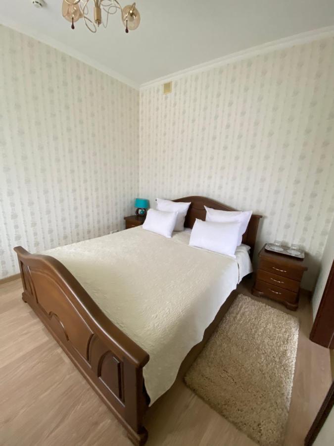 Motel Sarny  エクステリア 写真
